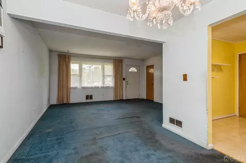 2 Leland Rd, Edison, NJ 08817 photo 9