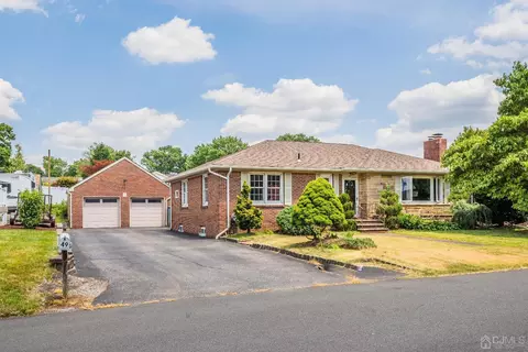 49 Cherry St, Edison, NJ 08817 photo 1