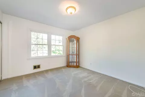 11 Juniper Ct, Edison, NJ 08820 photo 19