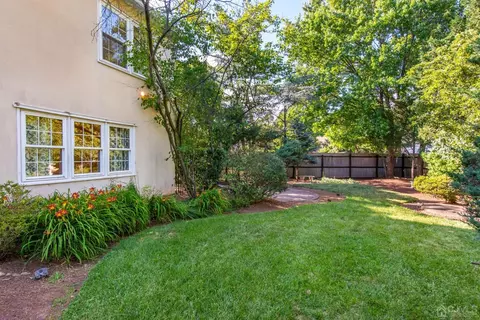 11 Juniper Ct, Edison, NJ 08820 photo 30