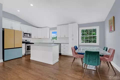 2 Hazel Ave, Edison, NJ 08820 photo 11
