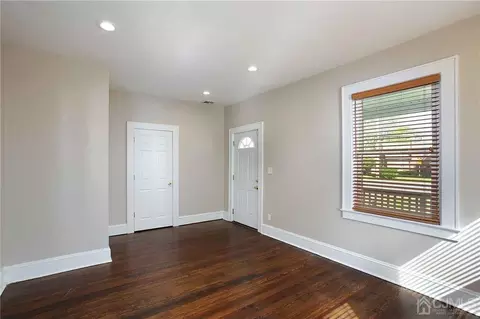 463 Union Ave, Middlesex, NJ 08846 photo 8