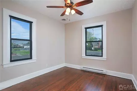 463 Union Ave, Middlesex, NJ 08846 photo 9