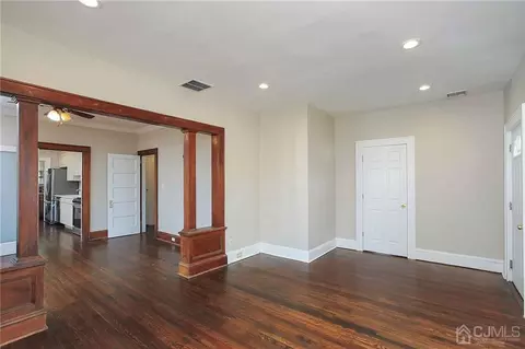 463 Union Ave, Middlesex, NJ 08846 photo 4