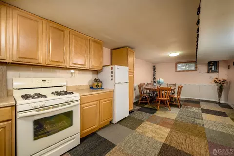 8 Lambert Ave, Edison, NJ 08817 photo 19