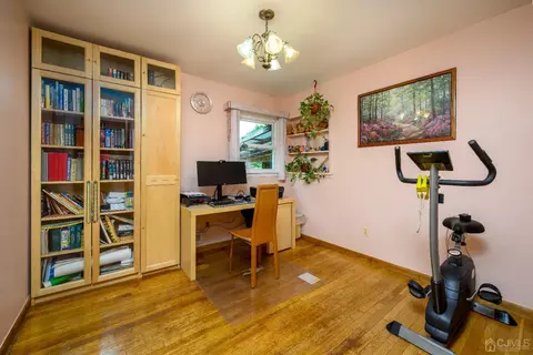 8 Lambert Ave, Edison, NJ 08817 photo 11