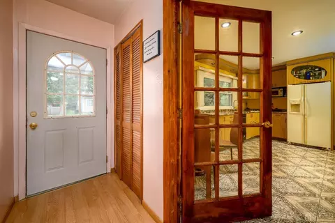 8 Lambert Ave, Edison, NJ 08817 photo 3