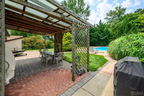 8 Lambert Ave, Edison, NJ 08817 photo 25