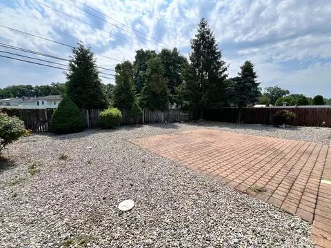 16 York Dr, Helmetta, NJ 08828 photo 22