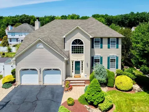 2 Lysbeth Ln, Matawan, NJ 07747 photo 39