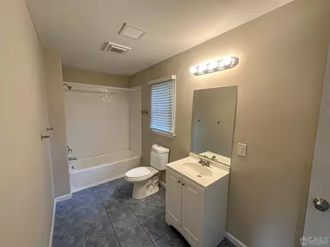 446 Old Post Rd, Edison, NJ 08817 photo 22