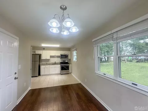 446 Old Post Rd, Edison, NJ 08817 photo 8