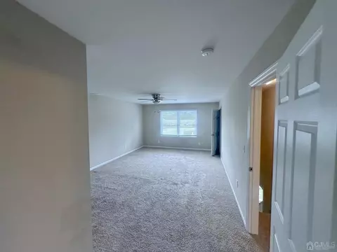446 Old Post Rd, Edison, NJ 08817 photo 19