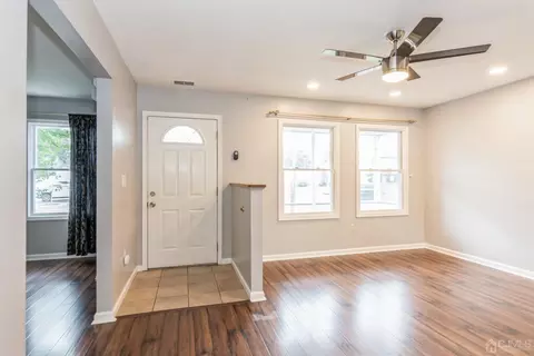 640 Bound Brook Rd, Middlesex, NJ 08846 photo 3