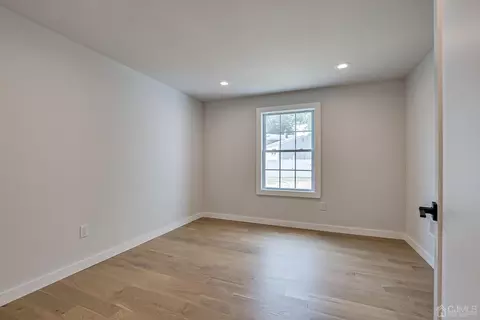 21 Brian Rd, Edison, NJ 08817 photo 6