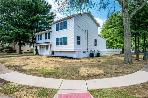 21 Brian Rd, Edison, NJ 08817 photo 3