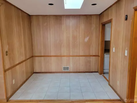 23 Macarthur Dr, Edison, NJ 08837 photo 10
