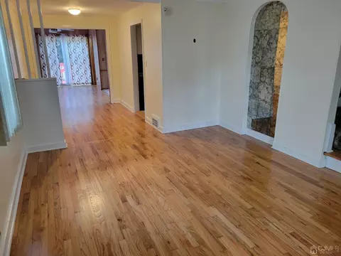 23 Macarthur Dr, Edison, NJ 08837 photo 7
