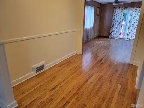 23 Macarthur Dr, Edison, NJ 08837 photo 8