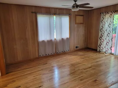 23 Macarthur Dr, Edison, NJ 08837 photo 9