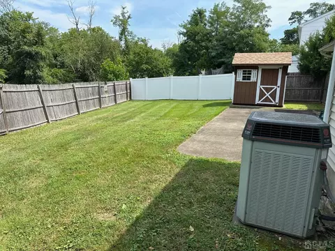 160 Barbara Pl, Middlesex, NJ 08846 photo 17