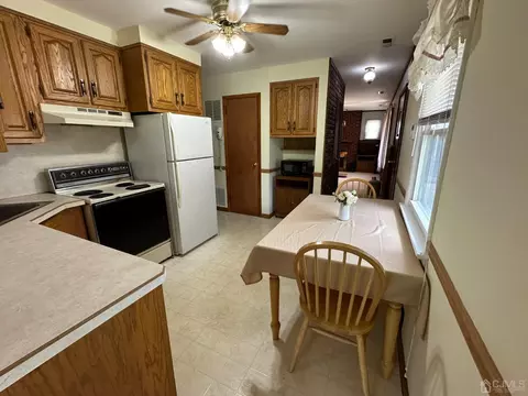 160 Barbara Pl, Middlesex, NJ 08846 photo 13