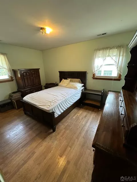 160 Barbara Pl, Middlesex, NJ 08846 photo 5