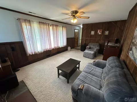 160 Barbara Pl, Middlesex, NJ 08846 photo 3