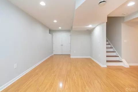 14 Snowflake Ln, Edison, NJ 08820 photo 18