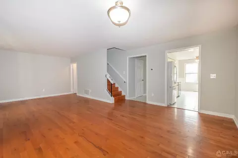 14 Snowflake Ln, Edison, NJ 08820 photo 12