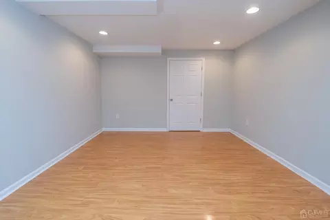 14 Snowflake Ln, Edison, NJ 08820 photo 16