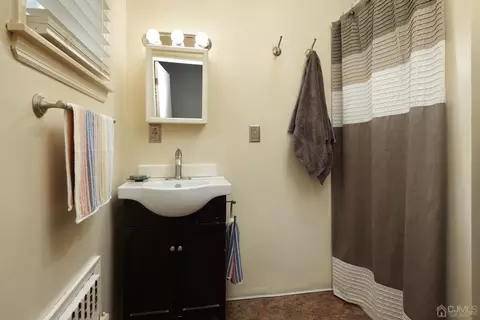 224 Shepherd Ave, Middlesex, NJ 08846 photo 16