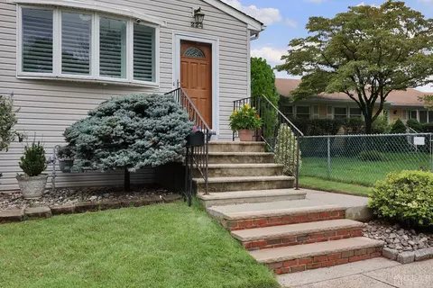 224 Shepherd Ave, Middlesex, NJ 08846 photo 5
