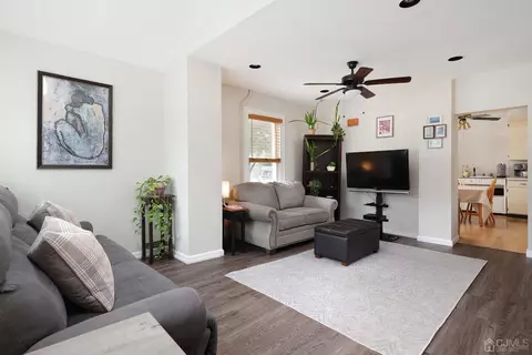 224 Shepherd Ave, Middlesex, NJ 08846 photo 8