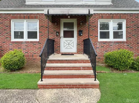 48 Riverview Ave E, Edison, NJ 08817 photo 2