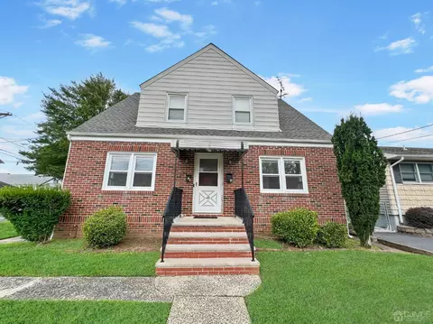 48 Riverview Ave E, Edison, NJ 08817 photo 1