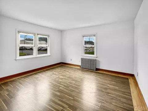 48 Riverview Ave E, Edison, NJ 08817 photo 3