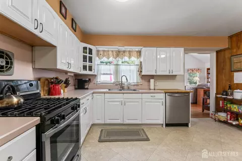 7 Ferris Rd, Edison, NJ 08817 photo 21