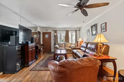 7 Ferris Rd, Edison, NJ 08817 photo 6