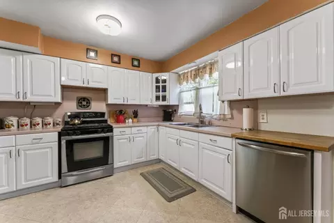 7 Ferris Rd, Edison, NJ 08817 photo 20