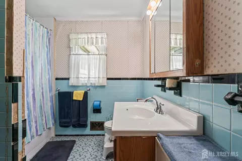 7 Ferris Rd, Edison, NJ 08817 photo 13