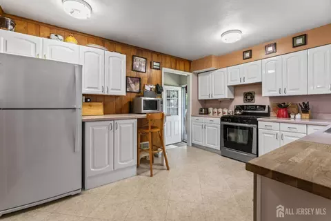 7 Ferris Rd, Edison, NJ 08817 photo 18