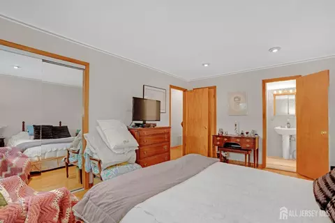 6 Herron Rd, Edison, NJ 08820 photo 19