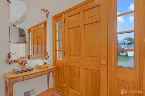 6 Herron Rd, Edison, NJ 08820 photo 4