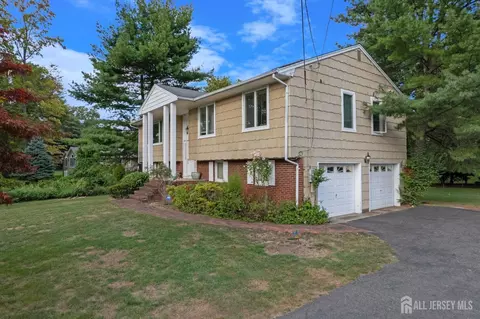 6 Herron Rd, Edison, NJ 08820 photo 3