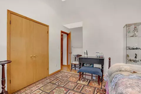 6 Herron Rd, Edison, NJ 08820 photo 22