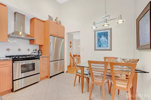 6 Herron Rd, Edison, NJ 08820 photo 11