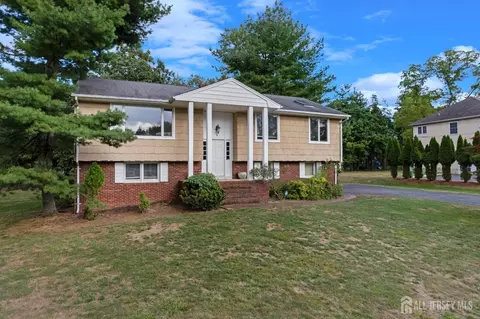 6 Herron Rd, Edison, NJ 08820 photo 2