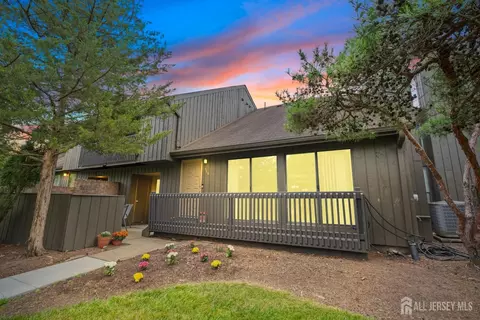 366 Westgate Dr, Edison, NJ 08820 photo 1