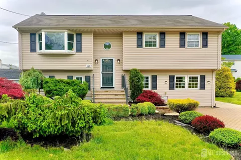 130 6th St, Middlesex, NJ 08846 photo 2